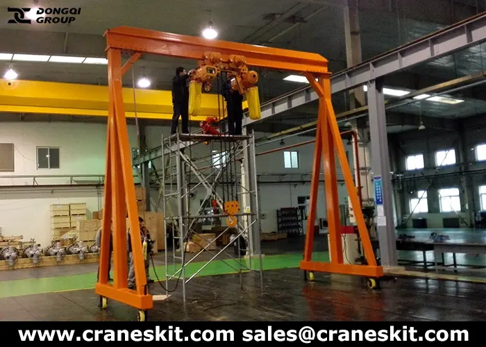 portable gantry with chain hoist assembly