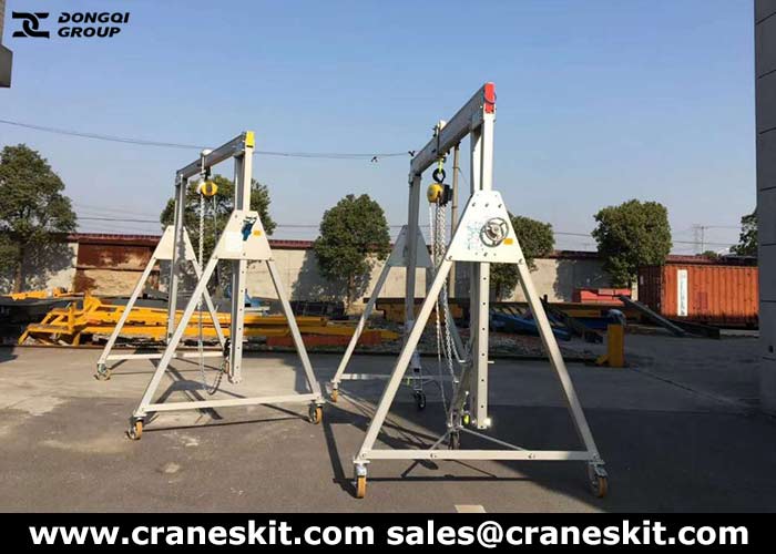 Adjustable height aluminum gantry crane for sale