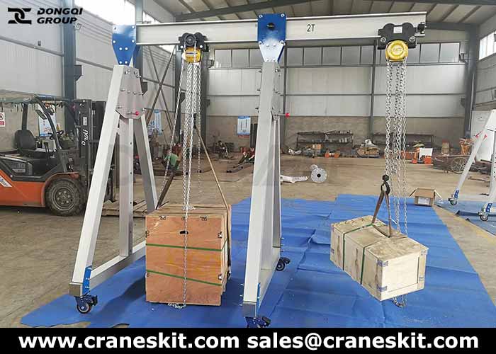 Adjustable width aluminum gantry crane for sale