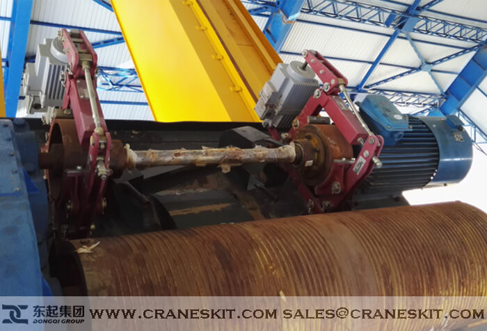 crane-brakes-of-double-girder-overhead-crane.jpg